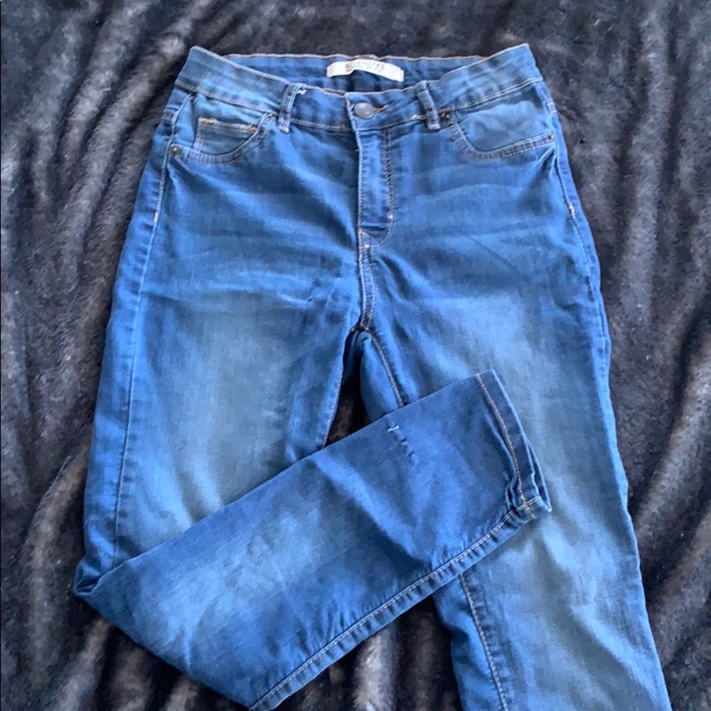 MID-WAIST JEGGING